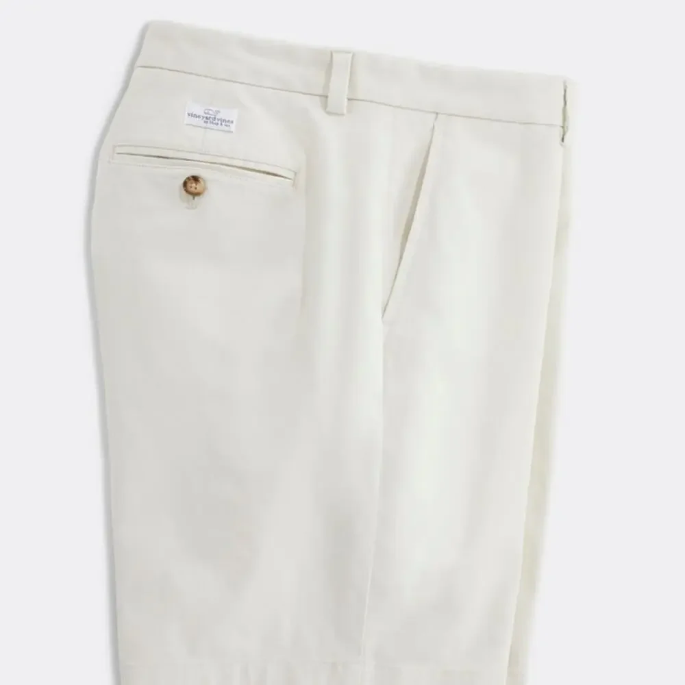 Vineyard Vines Men's Breaker Beige Flat Front Shorts Size 32